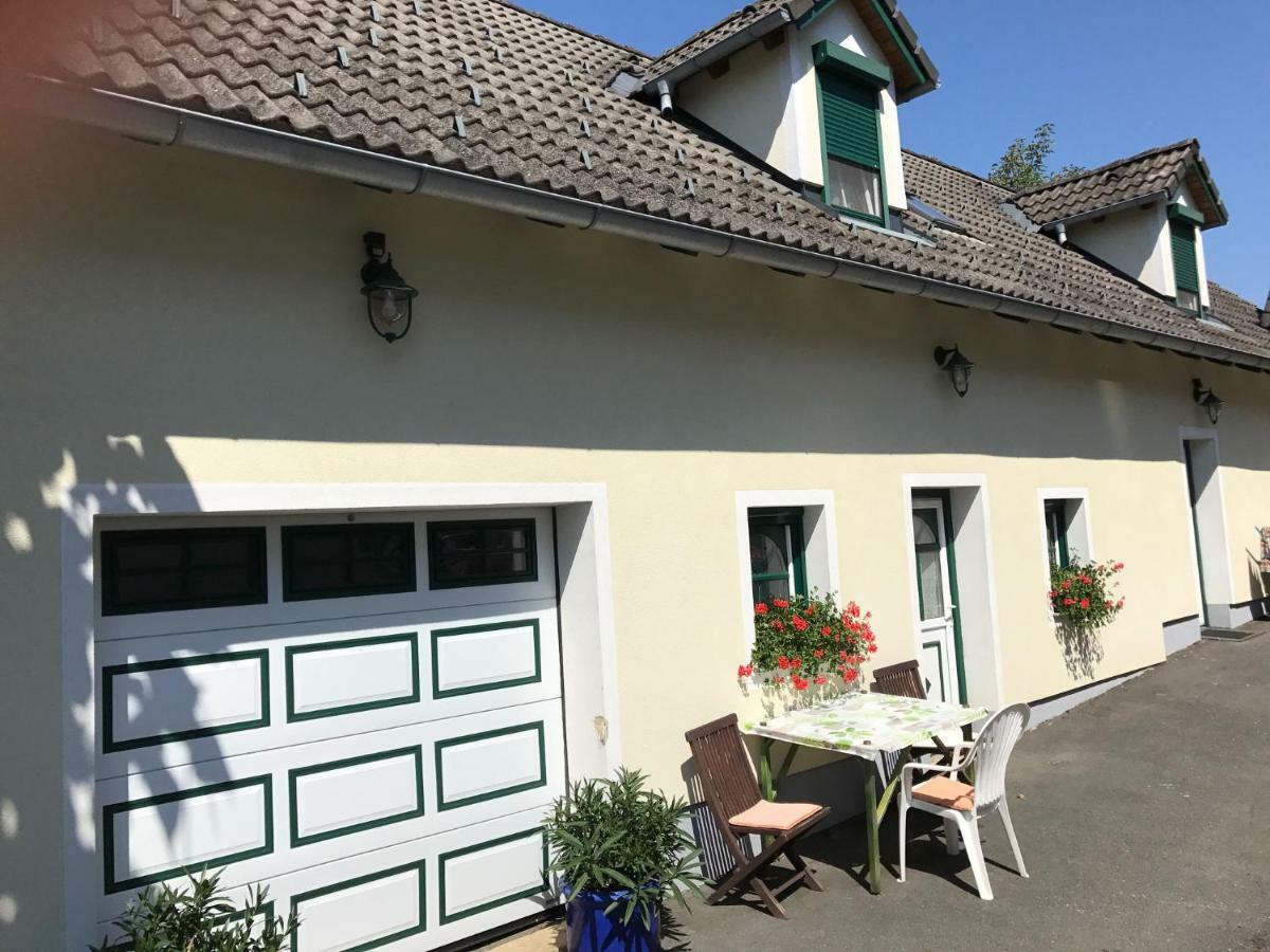 Gaestehaus Lindenhof Jennersdorf Exterior foto